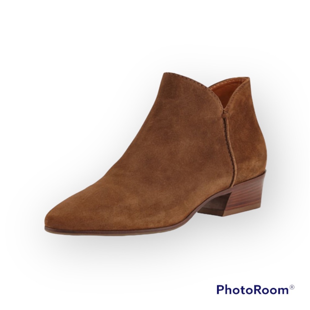 NWOT AQUATALIA Faydell 30mm Suede Ankle Boot